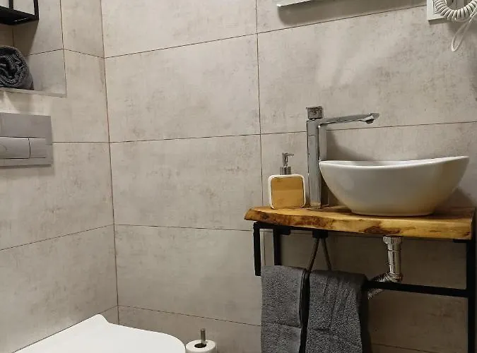 Szum Lomnicy Διαμέρισμα Karpacz