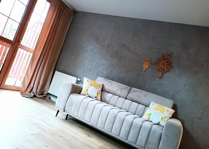 Szum Lomnicy Διαμέρισμα *