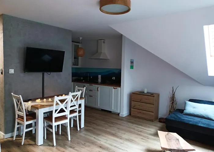 Szum Lomnicy Διαμέρισμα Karpacz