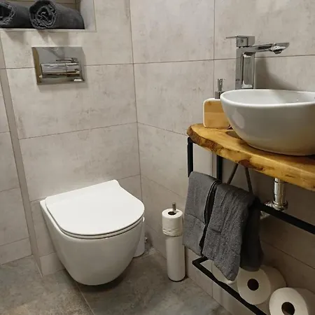 Appartamento Szum Lomnicy *