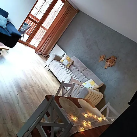 Szum Lomnicy Apartment
